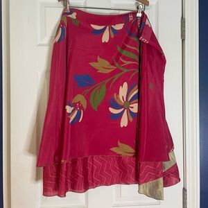 DARN GOOD YARN NWT reversible wrap skirt/sari Mini Length
Goddess (22-26)